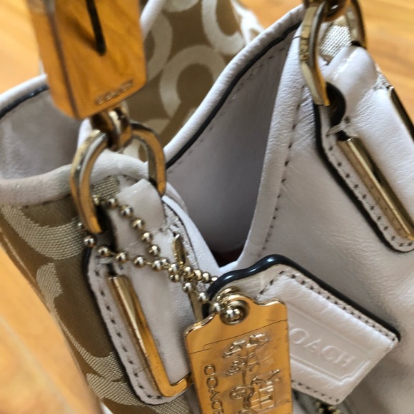 Authentic coach purse - Picture 7 of 8